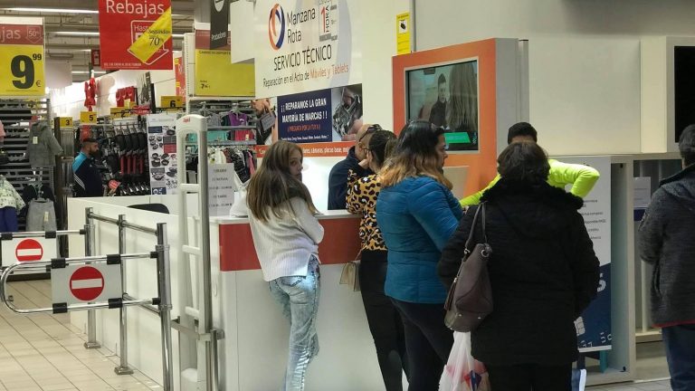 Manzana Rota Centro Comercial Verónica