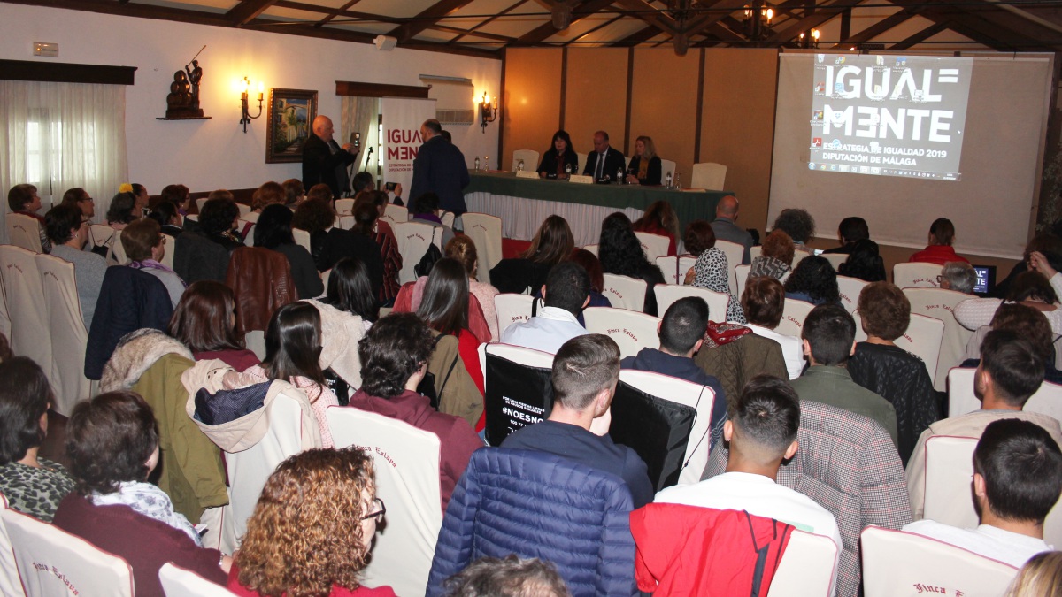 Encuentro oportunidades emprendimiento femenino comarca Antequera | @Clave_Economica