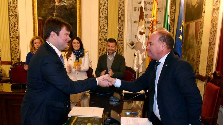 Toma posesión concejal Antonio García Mendoza | @Clave_Economica