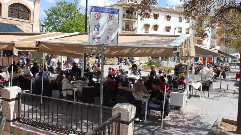 terraza plaza San Francisco | @Clave_Economica