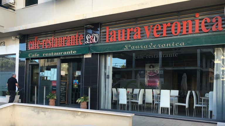 Café Restaurante Laura Verónica Antequera | @Clave_Economica