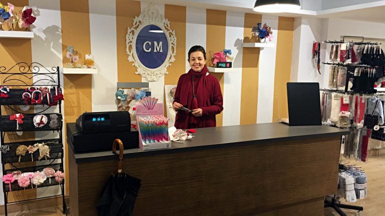 Mariola Narbona comercio Casita Muñecas Antequera | @Clave_Economica