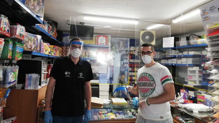 ACIA reparte pantalla asociados Antequera