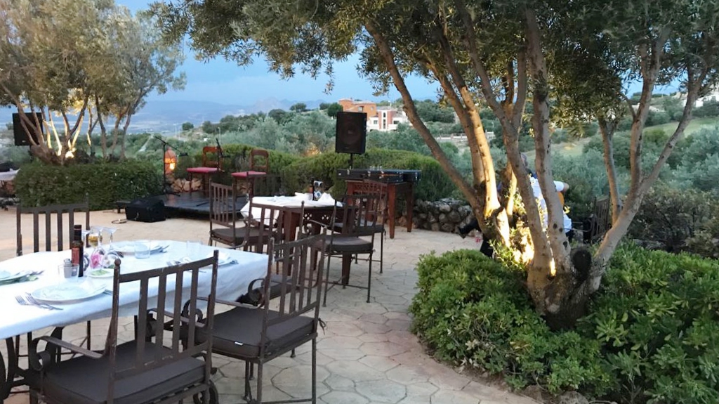 terraza restaurante campo Antequera Golf