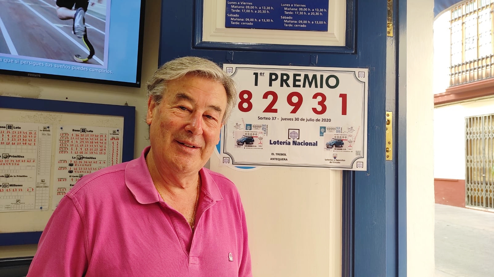 Fernando Rosales primer premio Lotería Nacional