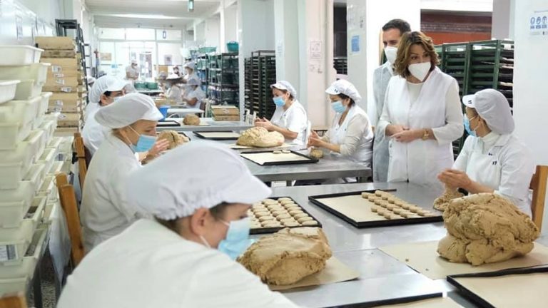 visita Susana Díaz La Perla 1