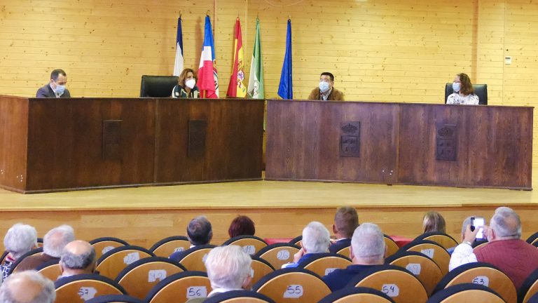 Encuentro-vecinos-visita-Susana-Díaz-Villanueva-Concepción