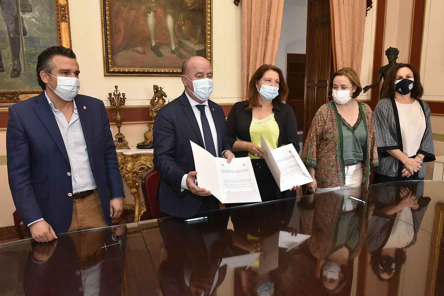 firma protocolo contra cambio climático Ayuntamiento Antequera y Junta