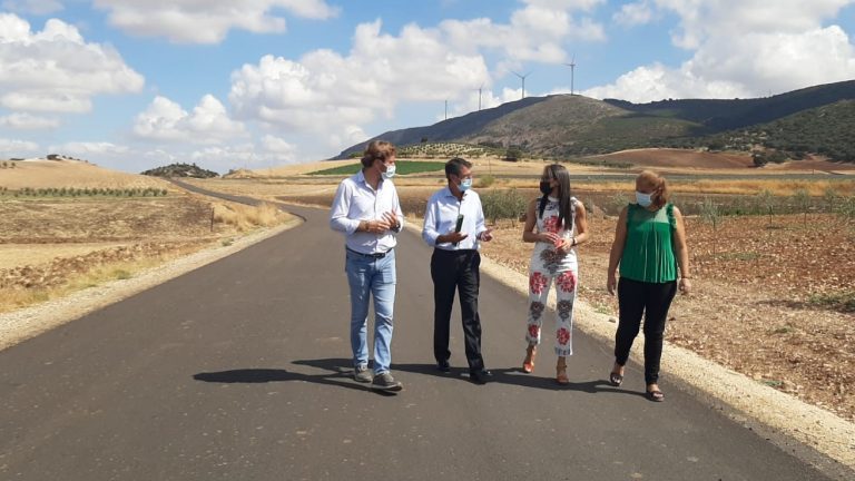 visita delegado Agricultura Cañete la Real arreglo caminos rurales