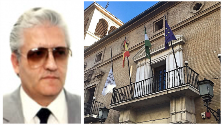 Joaquín Jiménez y bandera Antequera media asta