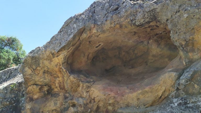 Enclave Arqueológico Abrigos de Peñas de Cabrera Casabermeja (junio 2020)