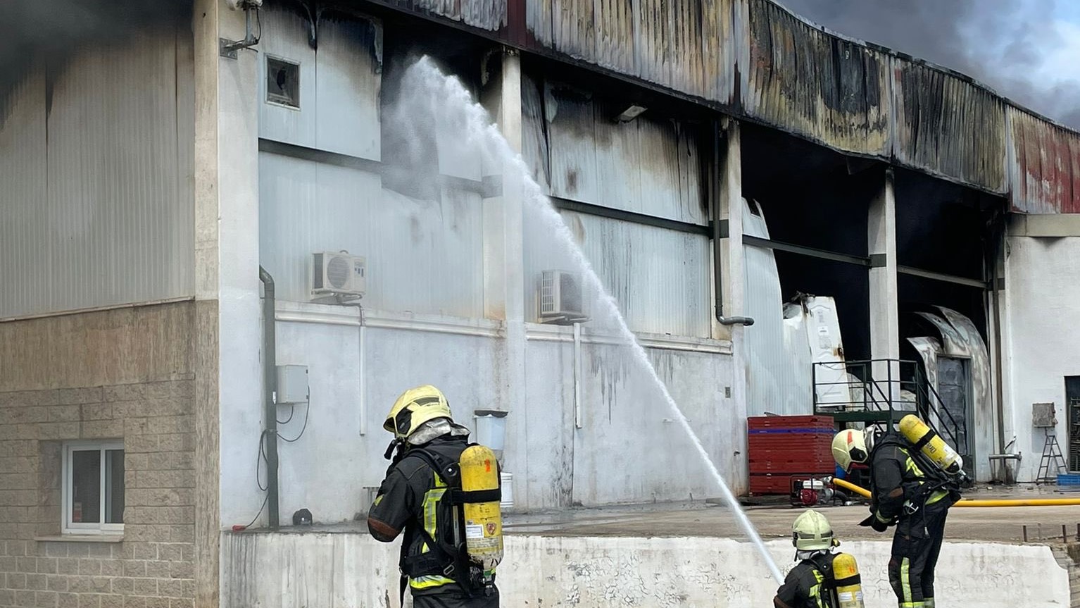 incendio naves industriales Humilladero (mayo 2022) (2)