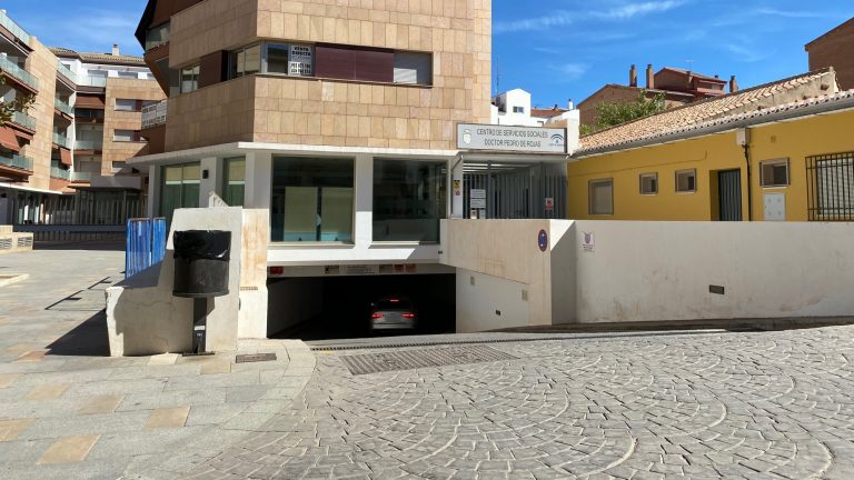 cocheras municipales de la calle Picadero de Antequera (septiembre 2022)