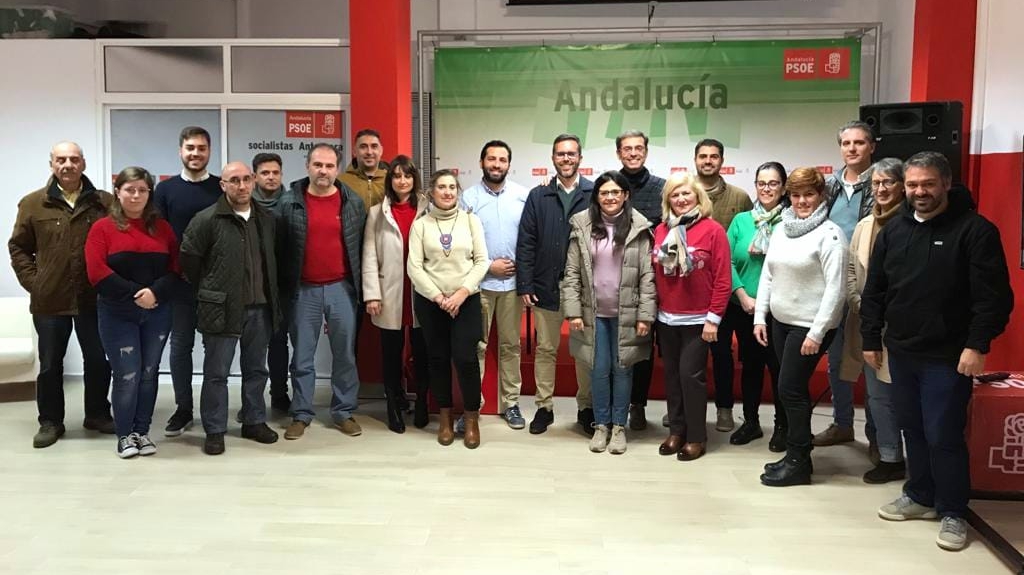 Responsables socialistas y candidatos del PSOE a los ayuntamientos de la comarca en la sede de Antequera (enero 2023)