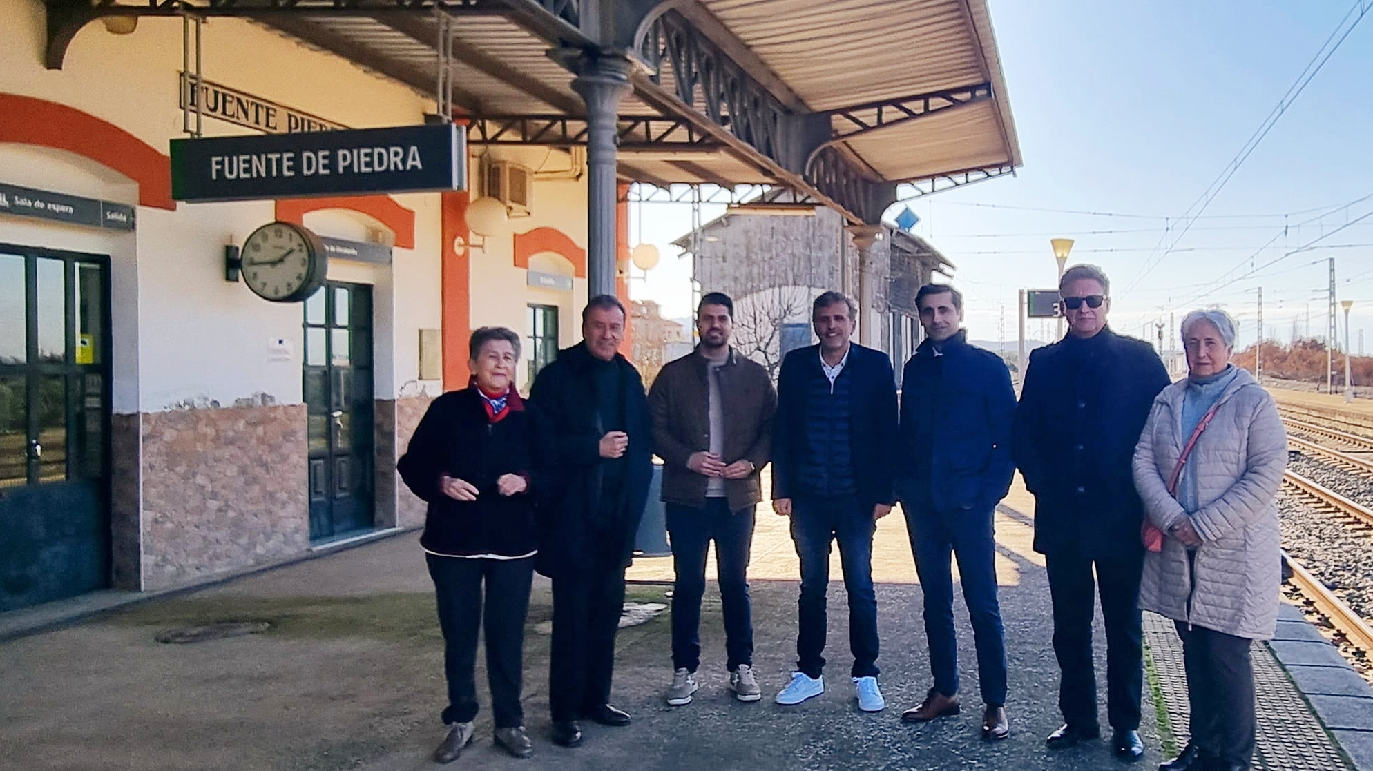 Visita de técnicos de Renfe, Adif y el diputado Ignacio López a la Estación ferroviaria de Fuente de Piedra (enero 2023)