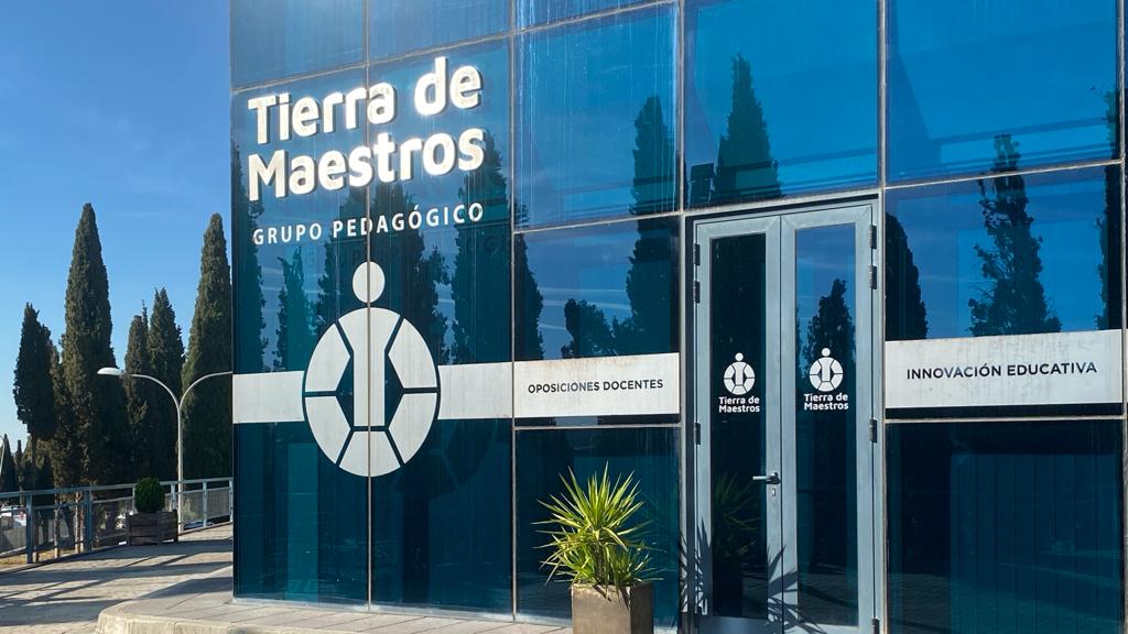 Instalaciones de Tierra de Maestros en el Edificio CADI del Polígono Industrial de Antequera (abril 2023)