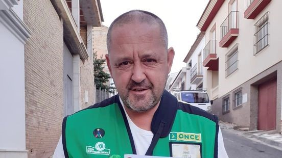 Jordi Vegas, vendedor de la ONCE en Villanueva del Rosario (septiembre 2023)