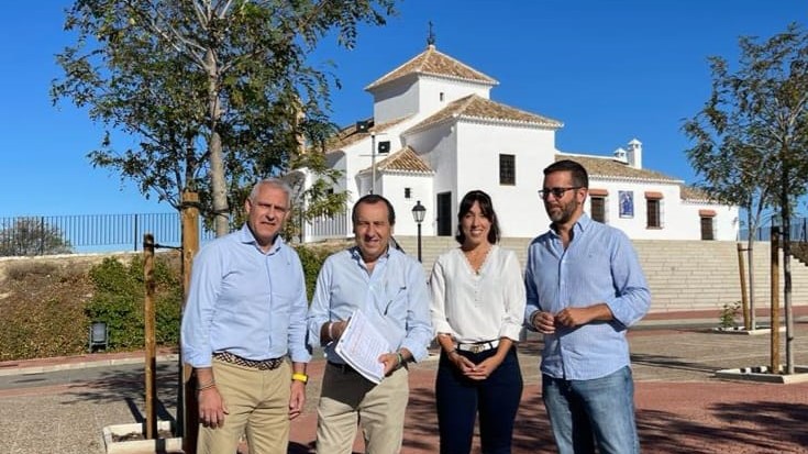 Miembros del PSOE de Antequera junto a la Ermita de Veracruz (septiembre 2023)