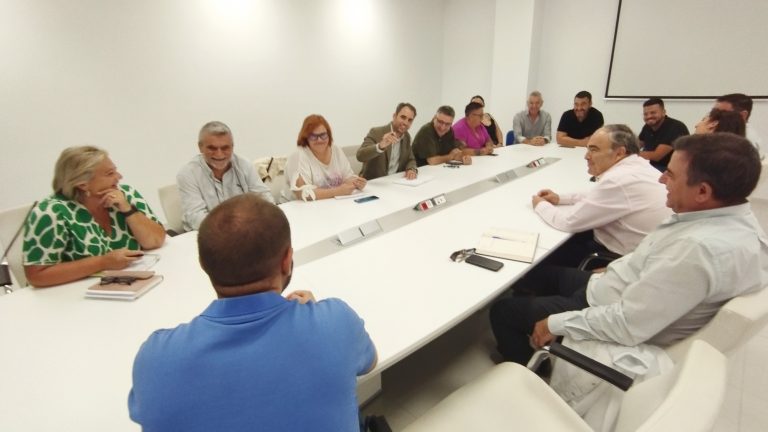 Reunión con representantes de IU Andalucía y Dcoop en Antequera (octubre 2023)
