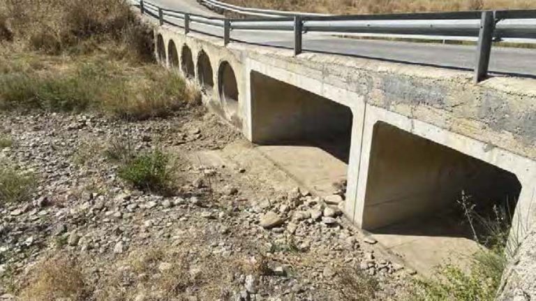 Estado del paso hacia la urbanización El Alcaide de Casabermeja
