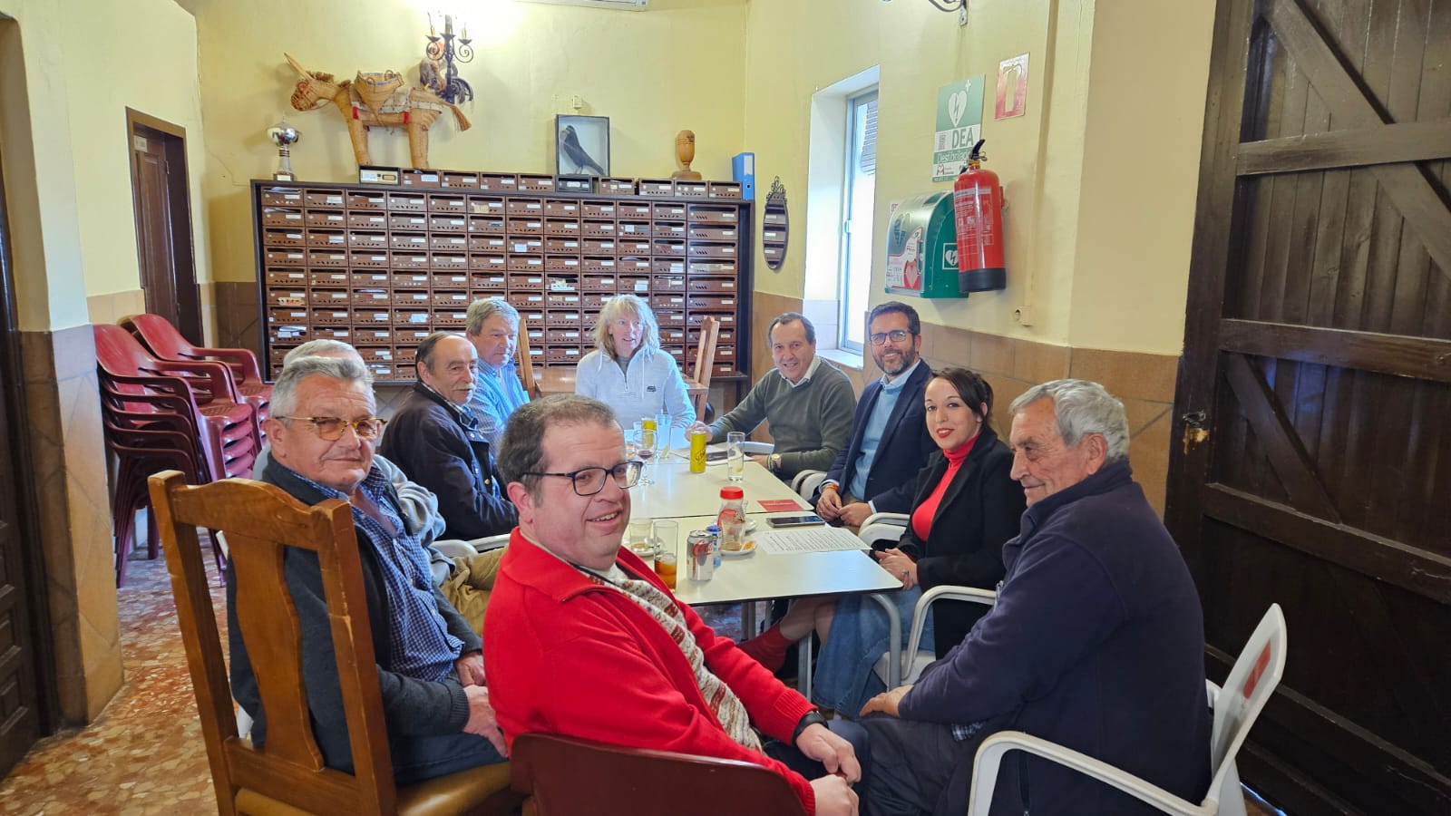 Reunión de representantes del PSOE de Antequera con vecinos de la zona sur del Torcal (enero 2024)