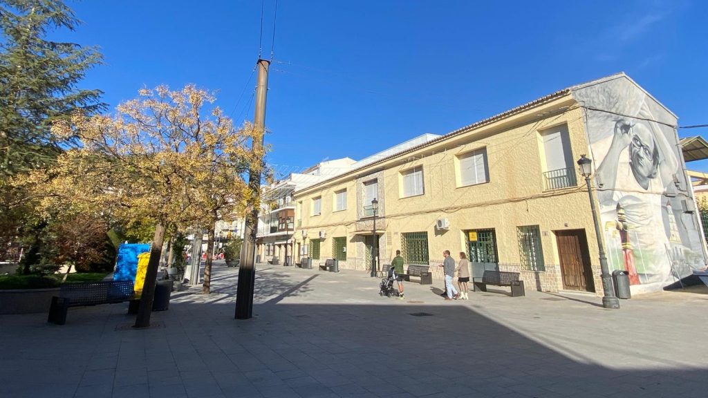 Plaza del Prado de Villanueva del Trabuco (noviembre 2022)