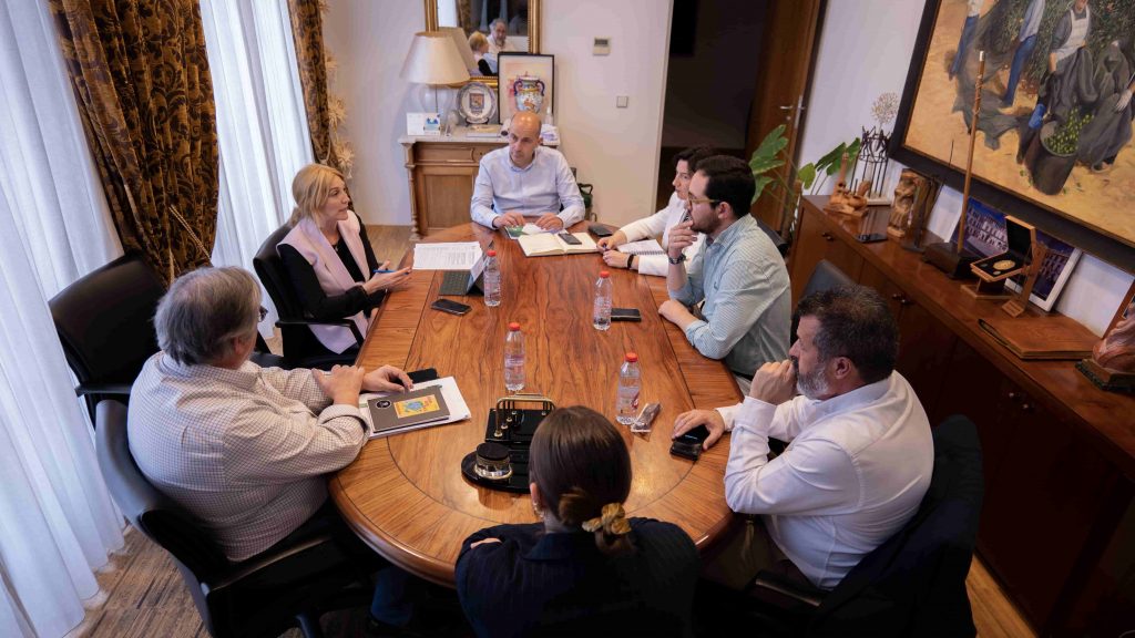 Reunión del Ayuntamiento de Archidona con la viceconsejera de Industria de la Junta, Ana Vielba (abril 2024)