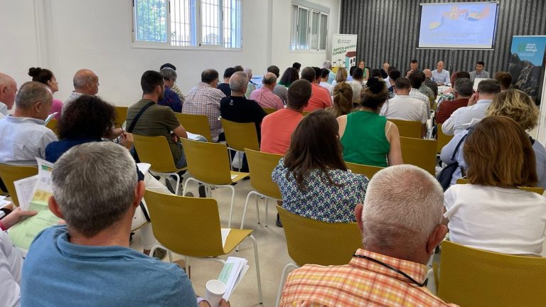 Reunión en la ADR Sierra Norte de Málaga para definir las líneas de ayuda Leader al desarrollo (junio 2024)