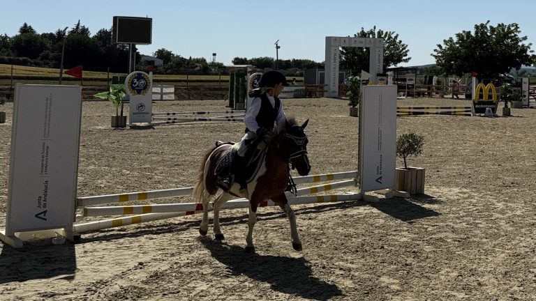 Competición de ponis en el Club Hípico Antequera dentro de la Primavera Hípica 2025 (2)