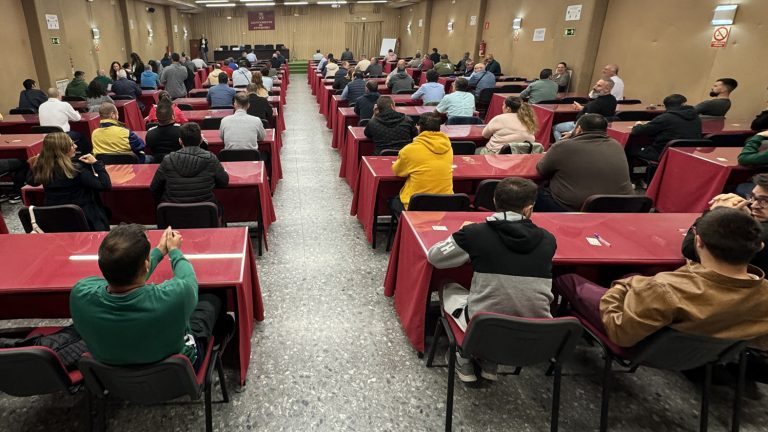 Proceso selectivo de Aguas del Torcal celebrado en la Escuela de Empresas del Polígono Industrial de Antequera