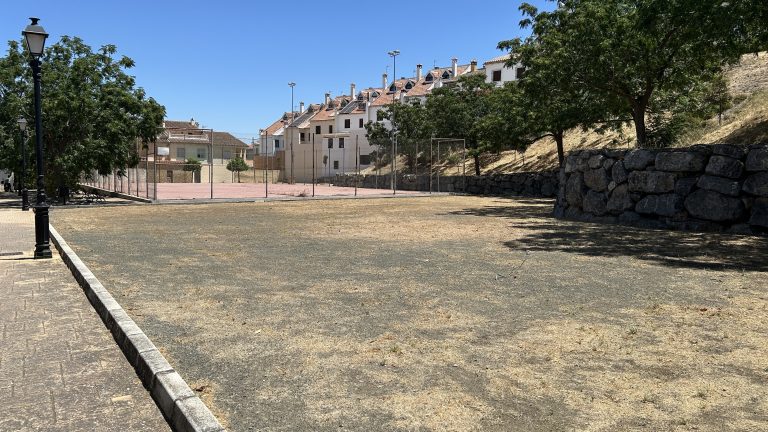 Espacio de la calle Divina Pastora de Antequera que se va a poner a disposición para edificar viviendas protegidas (julio 2025)