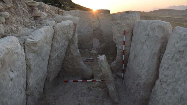 Dolmen I de la necrópolis de La Lentejuela de Teba (septiembre 2025)