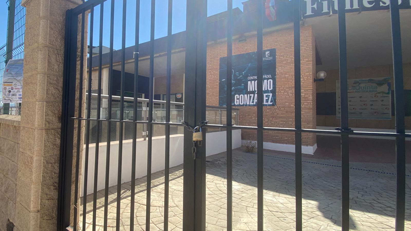 20240806 Entrada del Centro de Pádel Momo González de Antequera