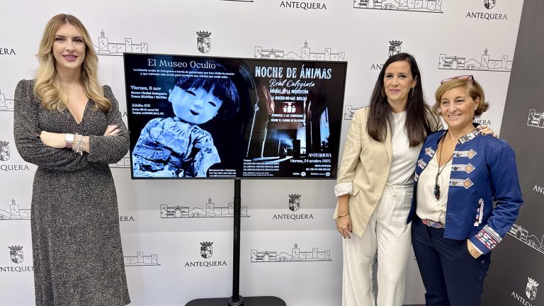 Marta González, Ana Cebrián y Matilde Talavera, en la presentación de las actividades en la Real Colegiata de Santa María la Mayor de Antequera y el MVCA (octubre 2025)