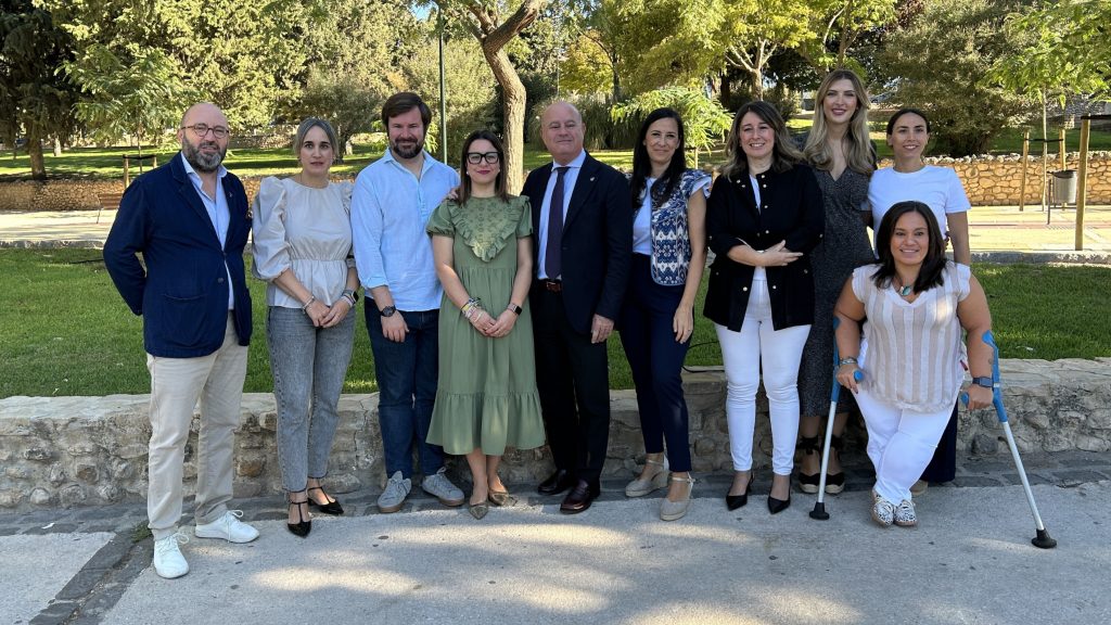 Miembros del equipo de Gobierno tras la presentación de los fondos europeos concedidos para el Plan de Actuación Integrado de Antequera (octubre 2025)