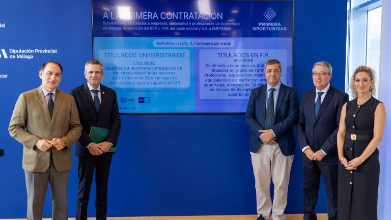 Presentación del Plan Primera Oportunidad en la Diputación de Málaga (septiembre 2025)