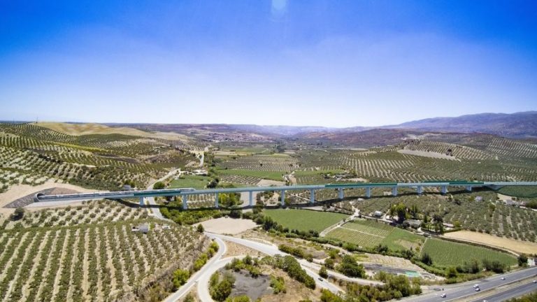 Recreación del viaducto de Salar de la línea ferroviaria Antequera-Granada