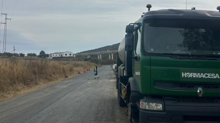 20251105 Obras de refuerzo del firme en la carretera 3404 en Casabermeja