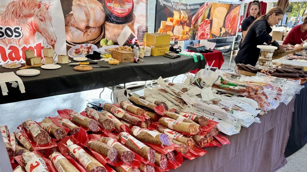 20251109 Expositor de la XVII Feria del Jamón de Campillos