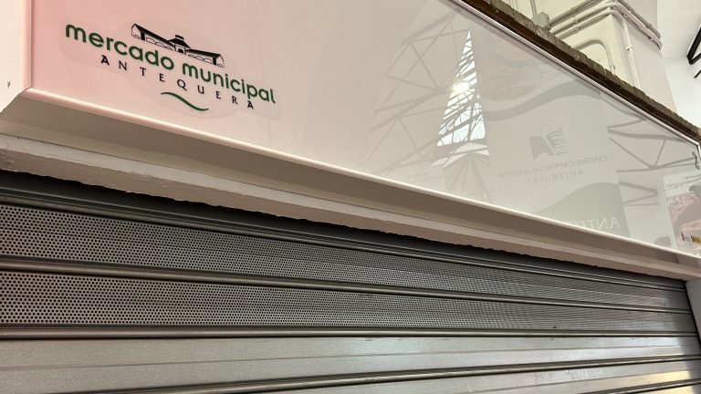 20251222 Puesto libre en el Mercado Municipal de Antequera