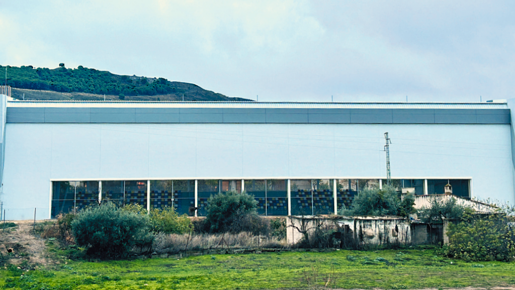 Vista lateral del Pabellón 15 de Julio