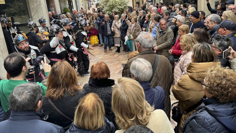 20240201 Agrupación de Carnaval en la calle Duranes de Antequera
