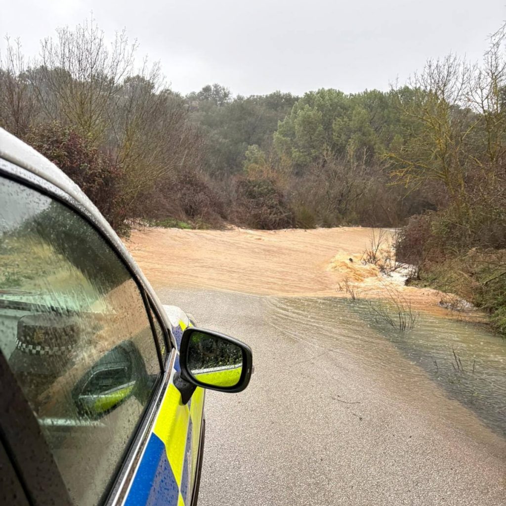 20260204 Cortado el acceso por la carretera A-7202 de Archidona