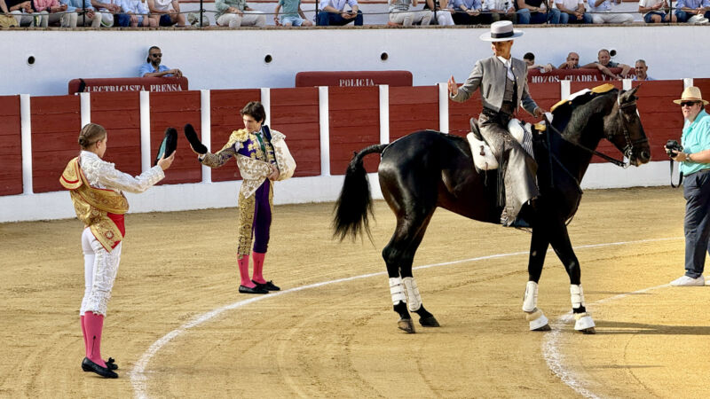 Festejo taurino en la Fiesta de Primavera de Antequera 2026