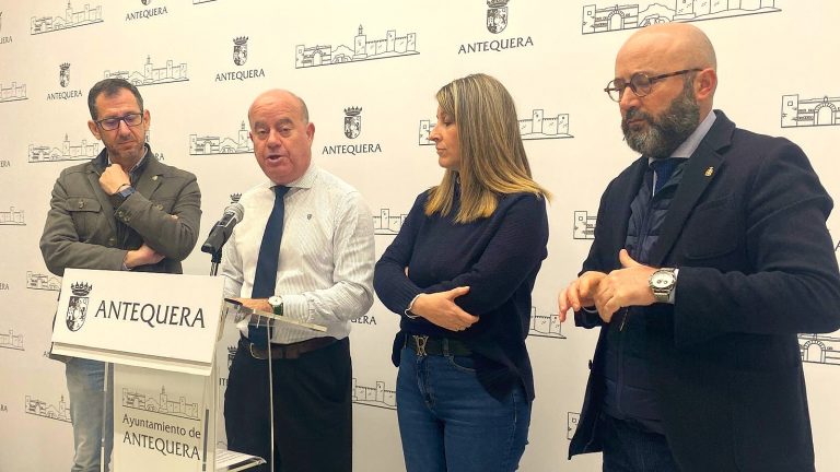 20260316 Alberto Arana, Manolo Barón, Teresa Molina y José Medina Galeote, informado sobre el Plan Especial para urbanizar la zona de La Moraleda