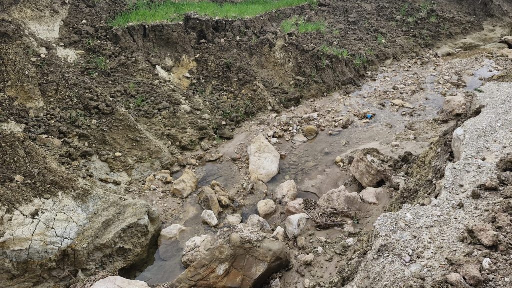 Camino rural de Cuevas del Becerro afectado por el terren de borrascas del pasado invierno (foto Ayuntamiento Cuevas del Becerro