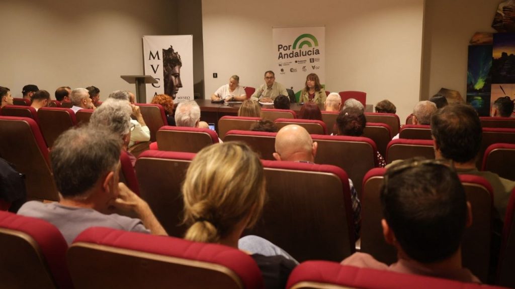 Pilar Ruiz, Toni Valero y María José Torres, en el encuentro con el sector primario celebrado en el MVCA