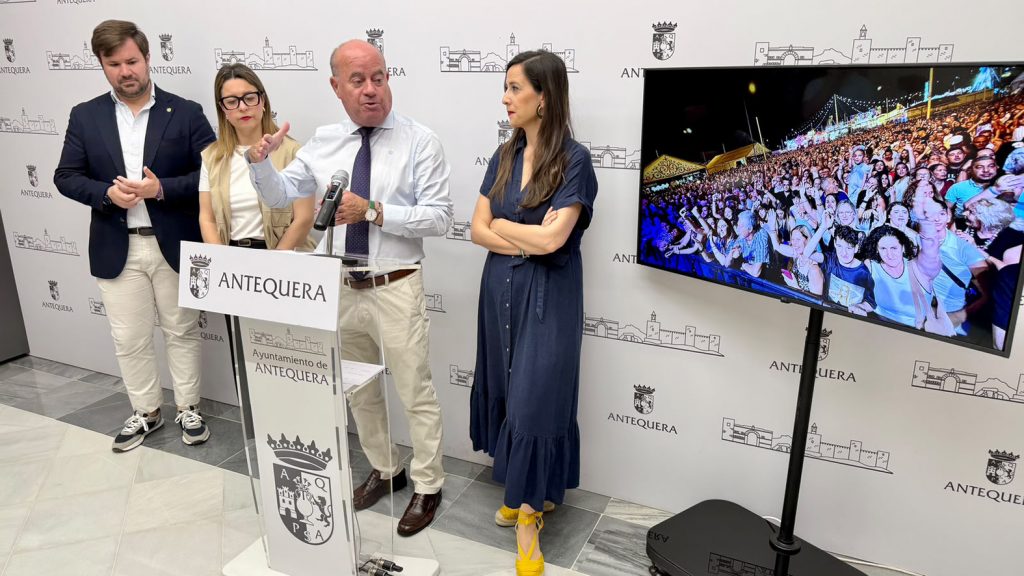 20260601 El alcalde Manolo Barón, en el balance de la Feria de Primavera de Antequera 2026, junto a los ediles Antonio García, Elena Melero y Ana Cebrián