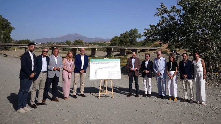 20260714 Autoridades asistentes al acto de inicio de las obras de la futura autovía Málaga-Ronda-Campillos