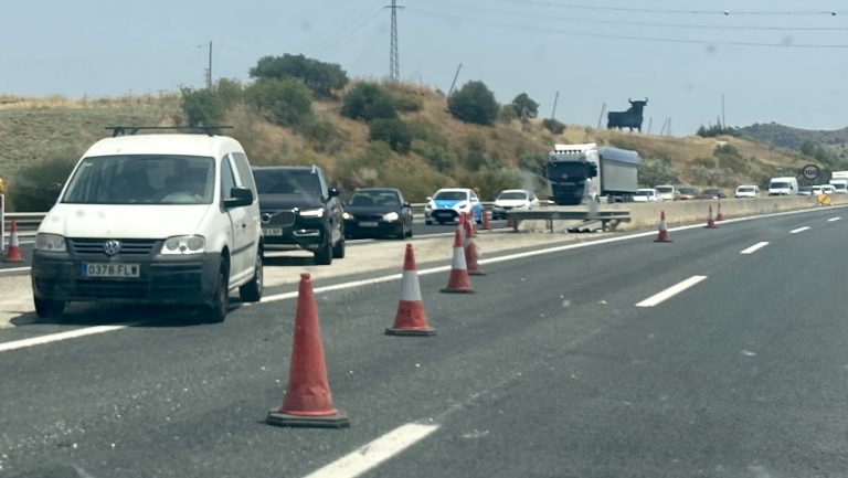 Cambio de carril en las obras de la autovía A-45 en Casabermeja